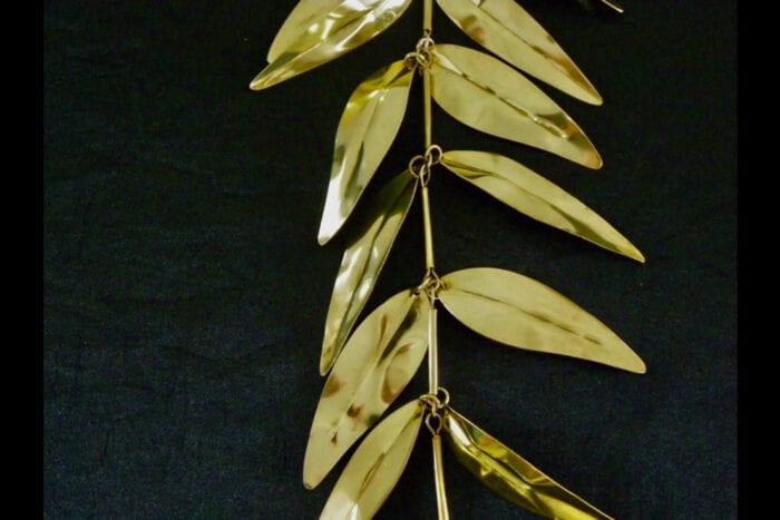 Polished Brass Presentation Maile Lei12