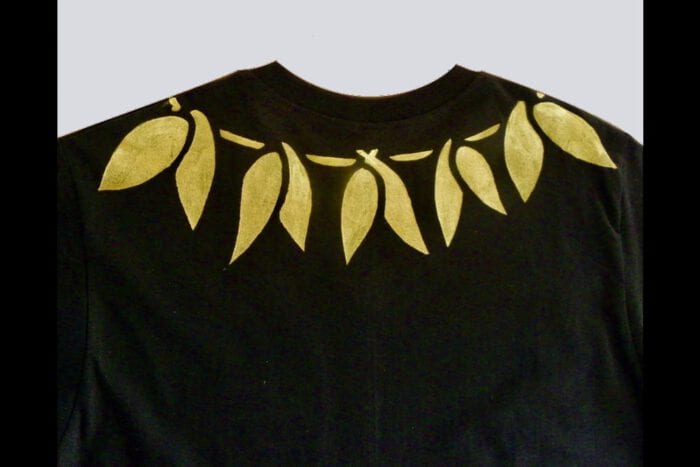 Hand Painted T Shirt with Gold Hawaiian Maile Lei, USA Size M